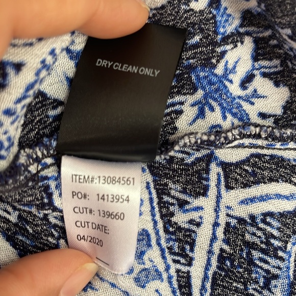 Torrid Plus Size Kimono, Tropical Floral Gauze with Tie Waist, 1X/2X - Picture 4 of 5